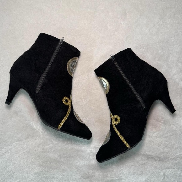 Vintage Deadstock 1970s/80s Black Genuine Leather Suede Ankle Boots with Chains - Picture 2 of 8